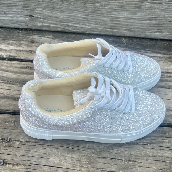 BETSEY JOHNSON WHITE IVORY SPARKLY WOMENS 8.5 M SIDNY SNEAKERS - Picture 5 of 13